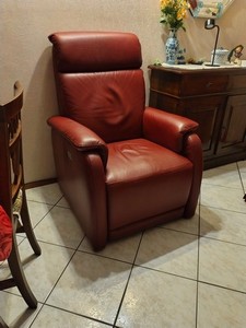 POLTRONA RECLINABILE IN VERA PELLE